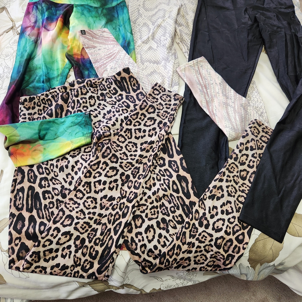 Onzie Multicolor and Leopard Print Leggings